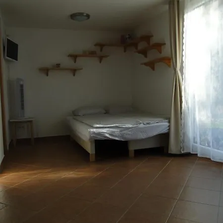 Apartament Lazar *