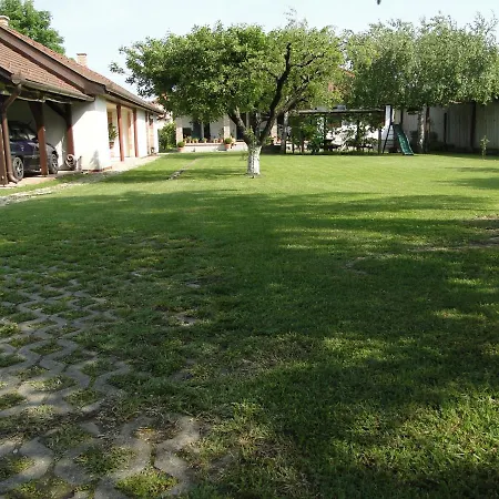 Lazar Apartman * Balatonlelle