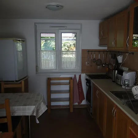 Lazar Apartman